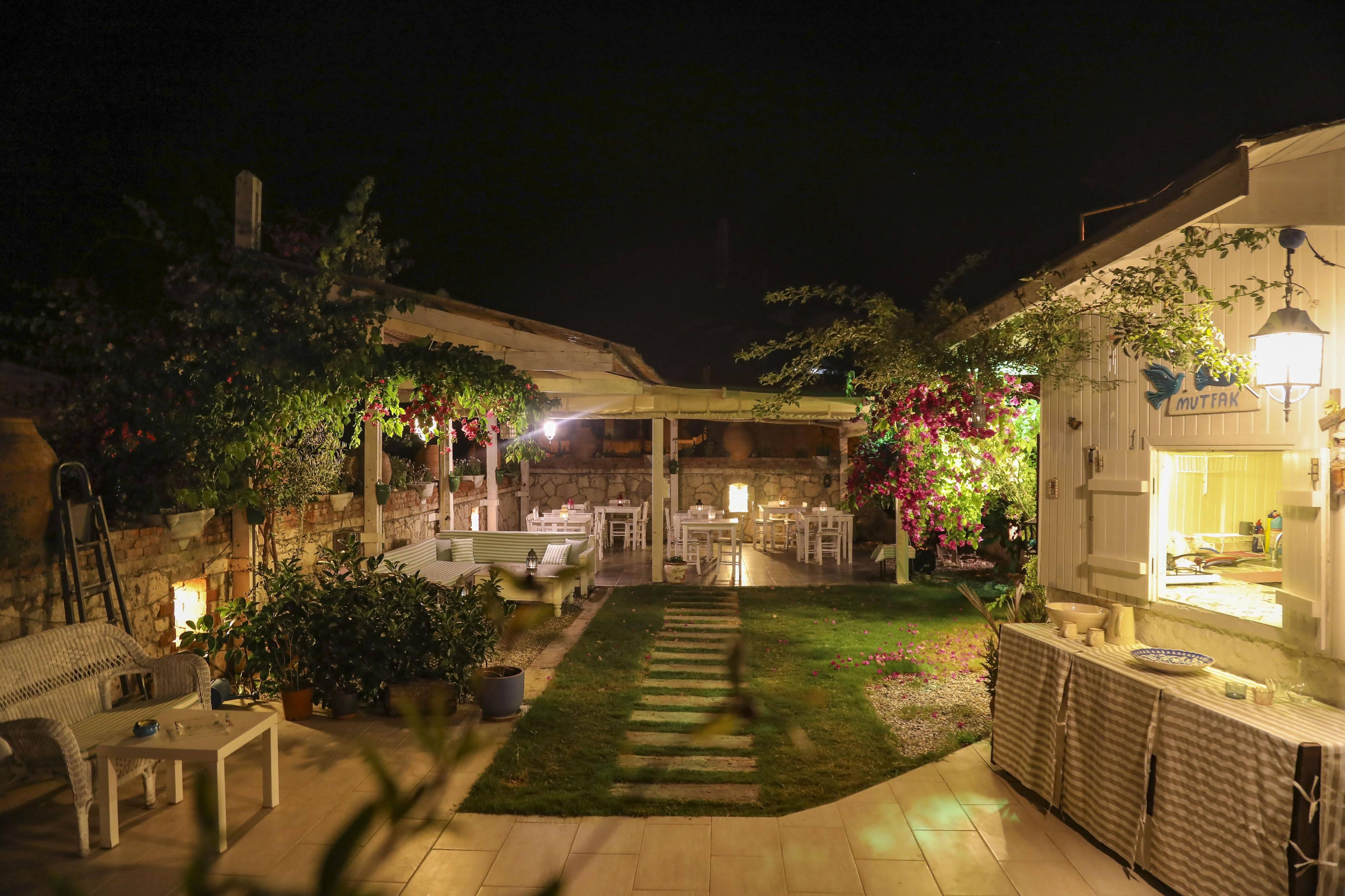 Sari Gelin Alacati Hotel Exterior photo