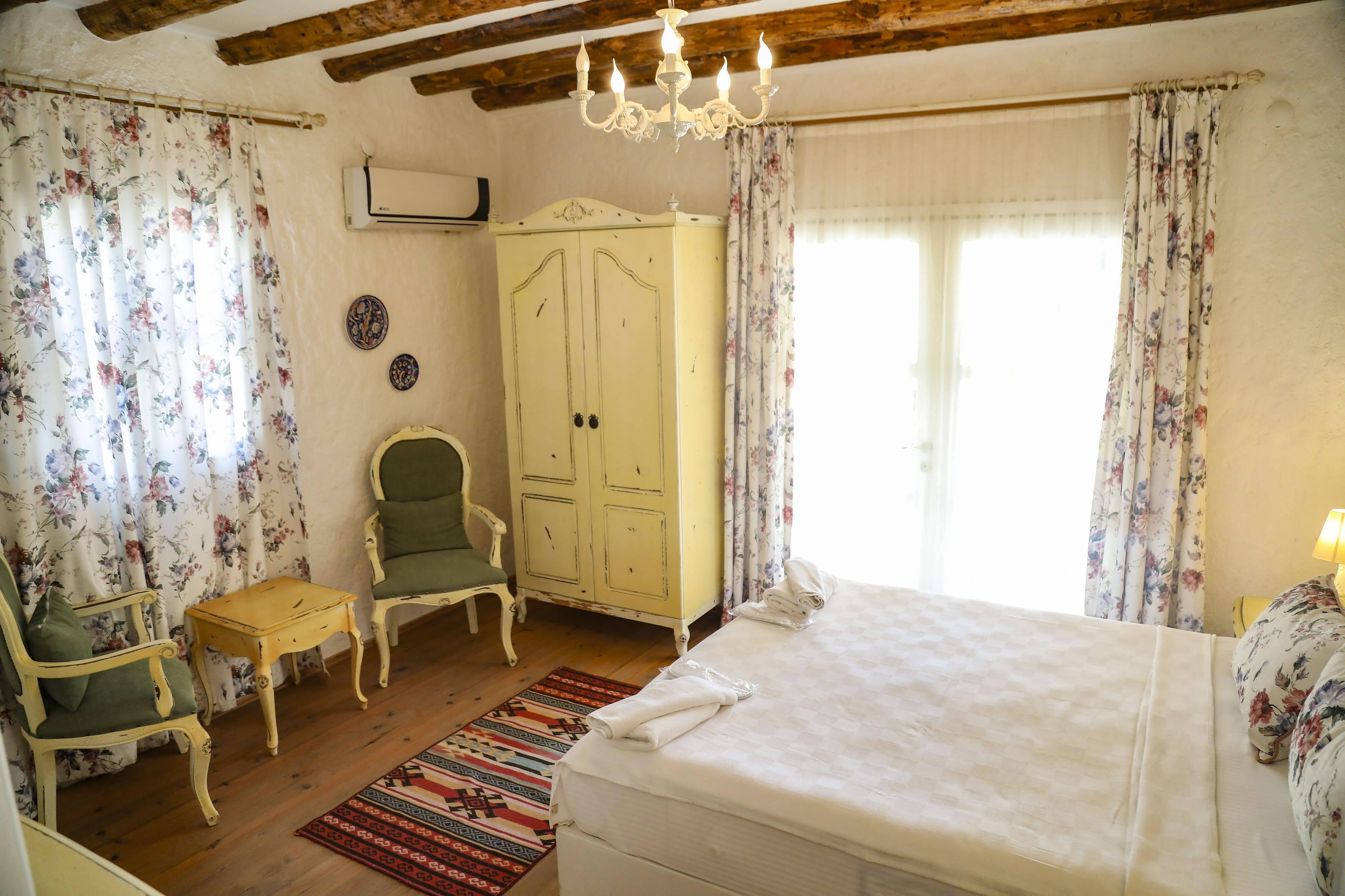 Sari Gelin Alacati Hotel Exterior photo