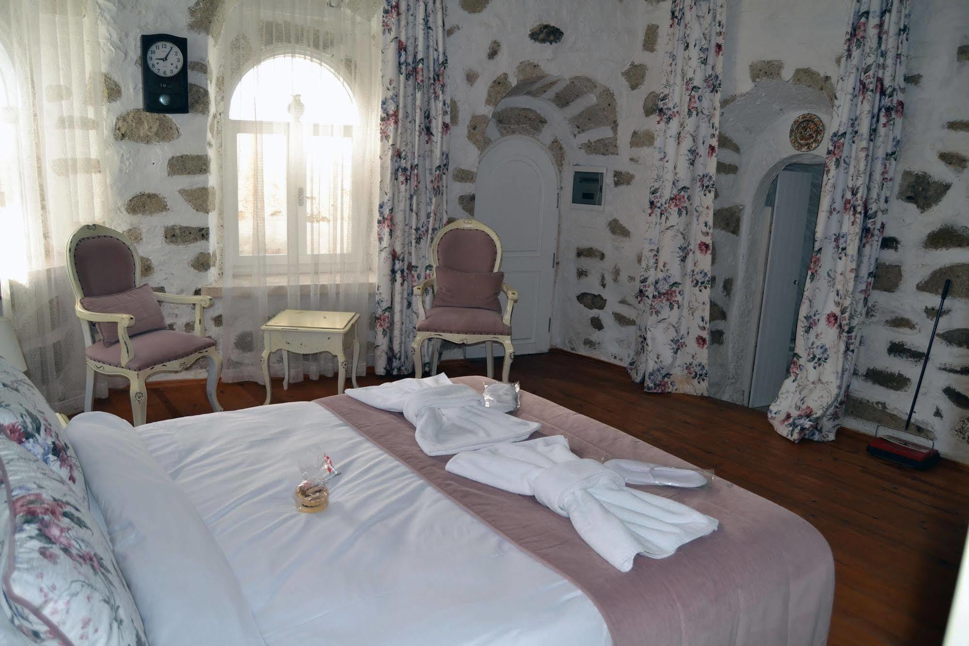 Sari Gelin Alacati Hotel Exterior photo