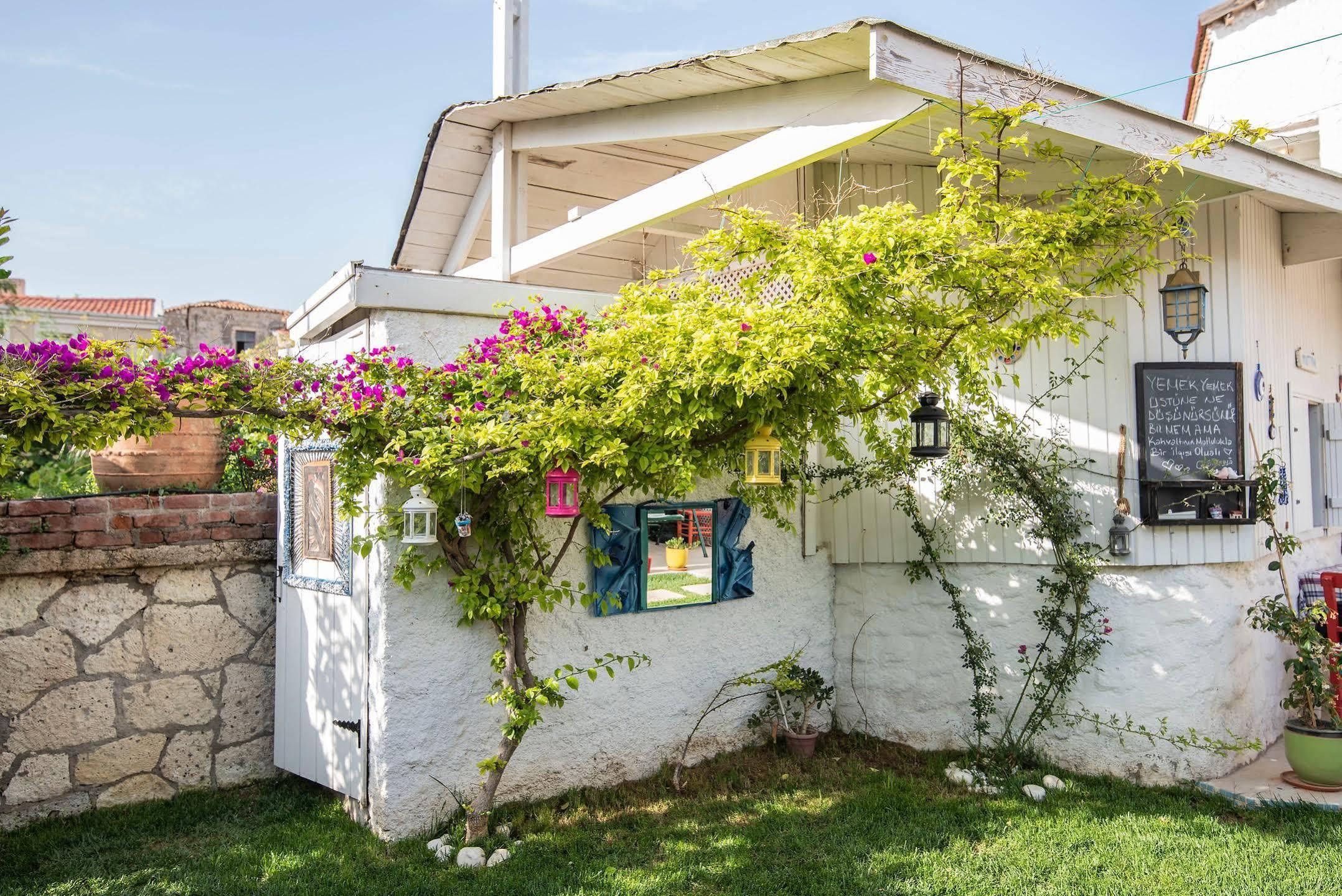 Sari Gelin Alacati Hotel Exterior photo